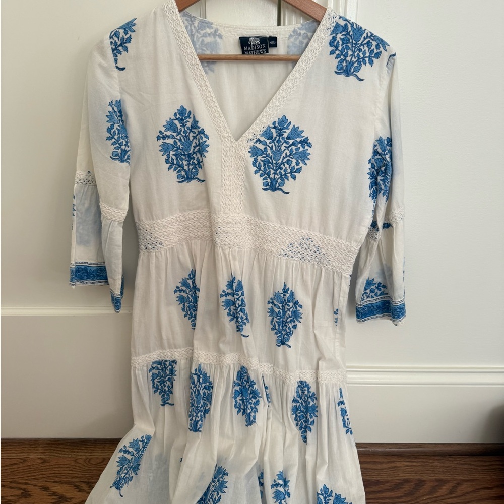 Chic Blue Floral Mini Dress